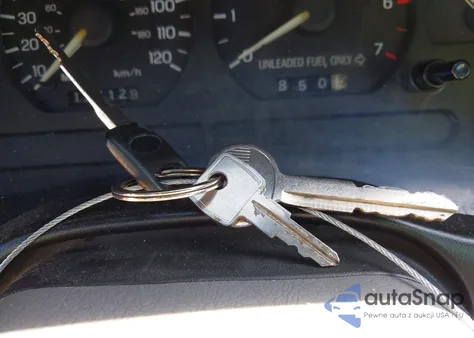 1995 Ford Mustang z USA, uszkodzony, nr VIN 1FALP4440SF253838